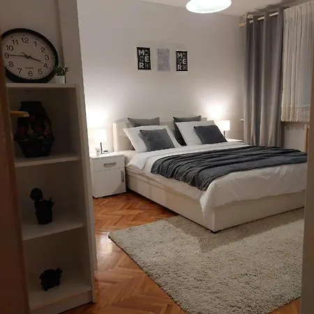 Apartment Faraon *